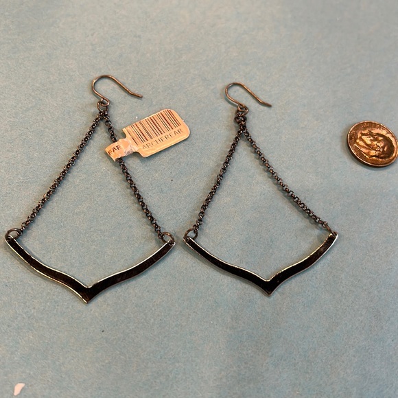 Gerard Yoska Earrings - Picture 1 of 1